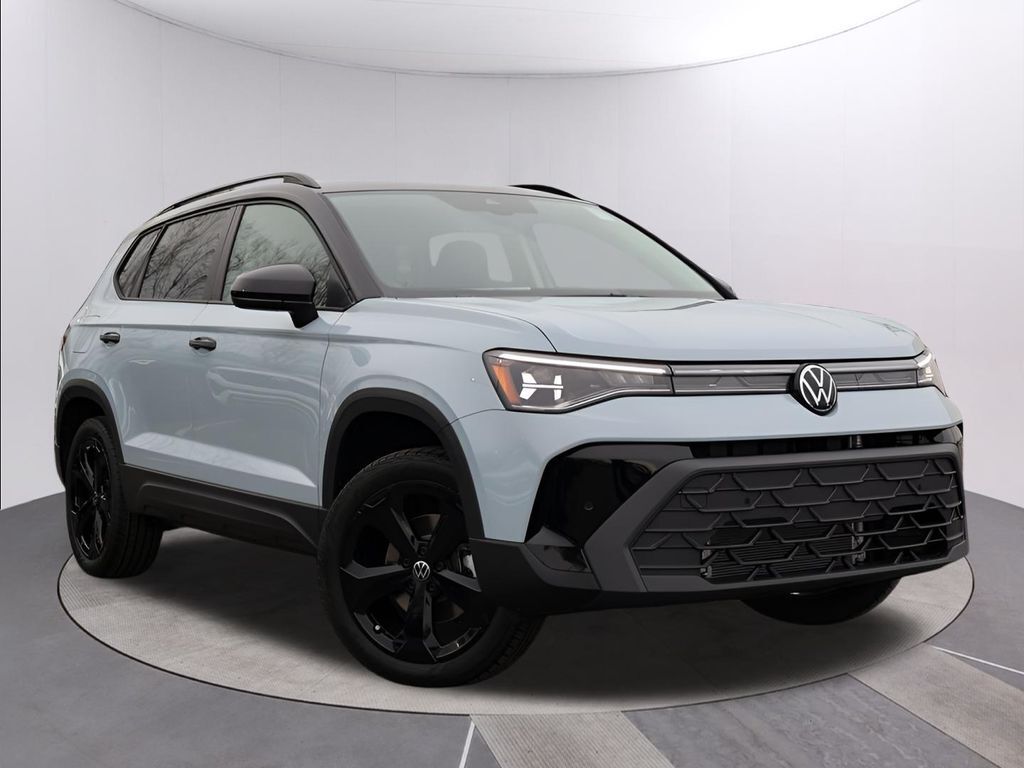 2025 Volkswagen Taos 1.5T SE Oshkosh WI