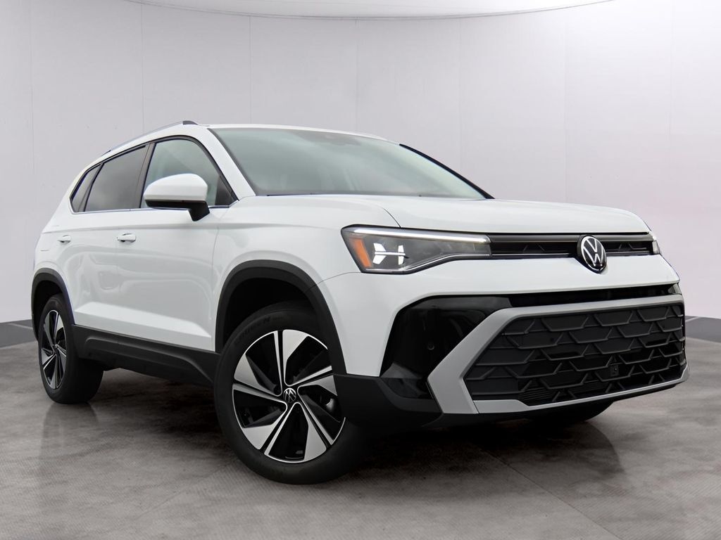 2025 Volkswagen Taos 1.5T SE Oshkosh WI