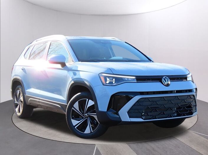 2025 Volkswagen Taos 1.5T SE Oshkosh WI