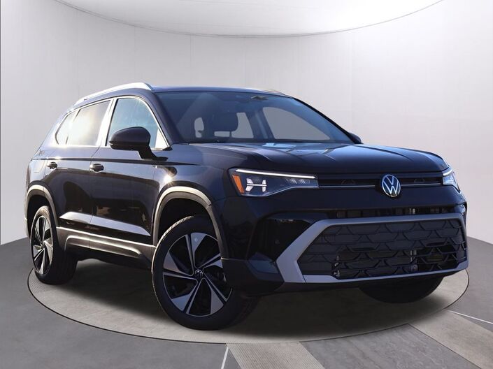 2025 Volkswagen Taos 1.5T SE Oshkosh WI