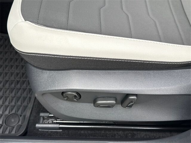 2025 Volkswagen Taos 1.5T SE San Juan Capistrano CA