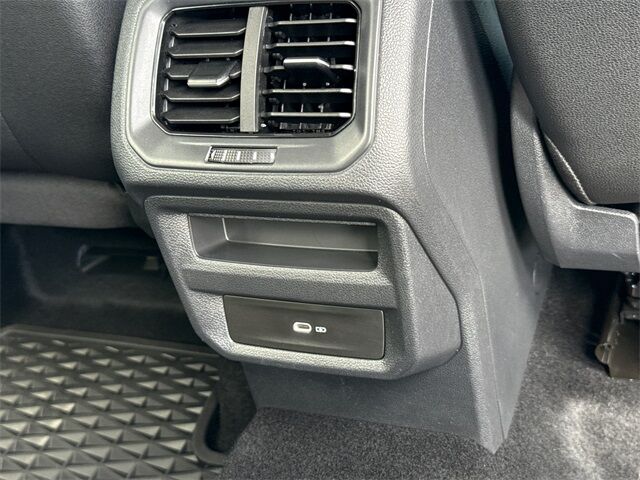 2025 Volkswagen Taos 1.5T SE San Juan Capistrano CA