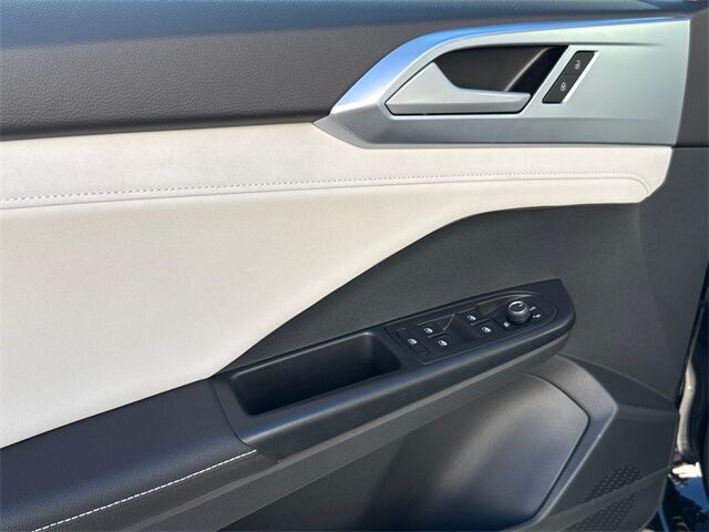 2025 Volkswagen Taos 1.5T SE San Juan Capistrano CA