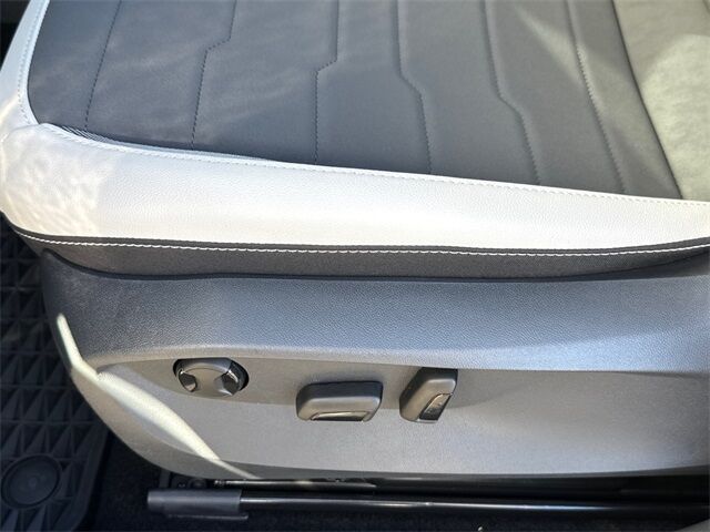 2025 Volkswagen Taos 1.5T SE San Juan Capistrano CA