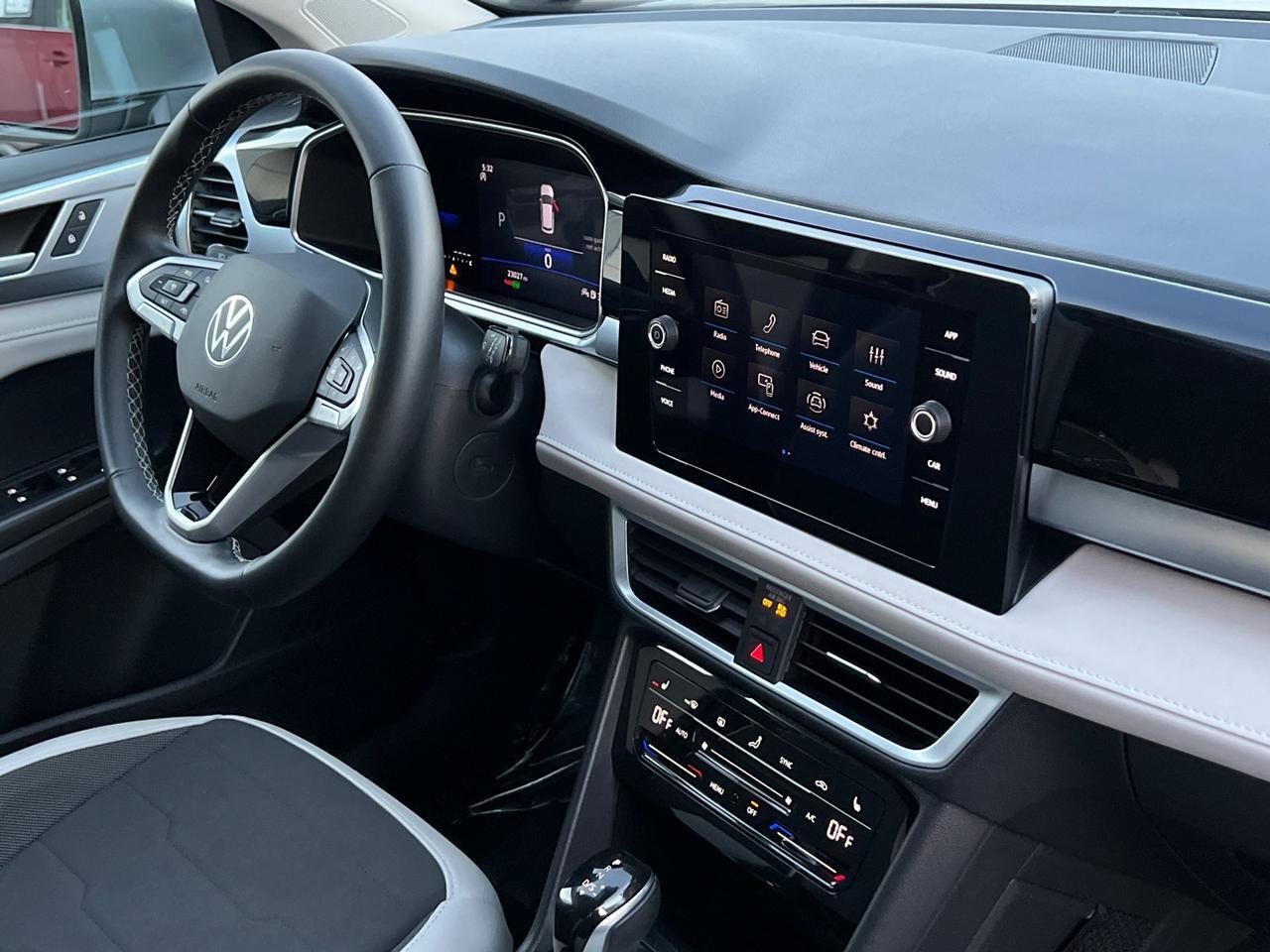 2025 Volkswagen Taos 1.5T SE Hagerstown MD