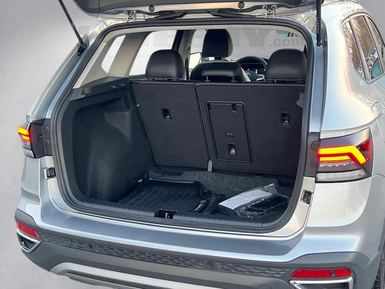 2025 Volkswagen Taos 1.5T SE Hagerstown MD