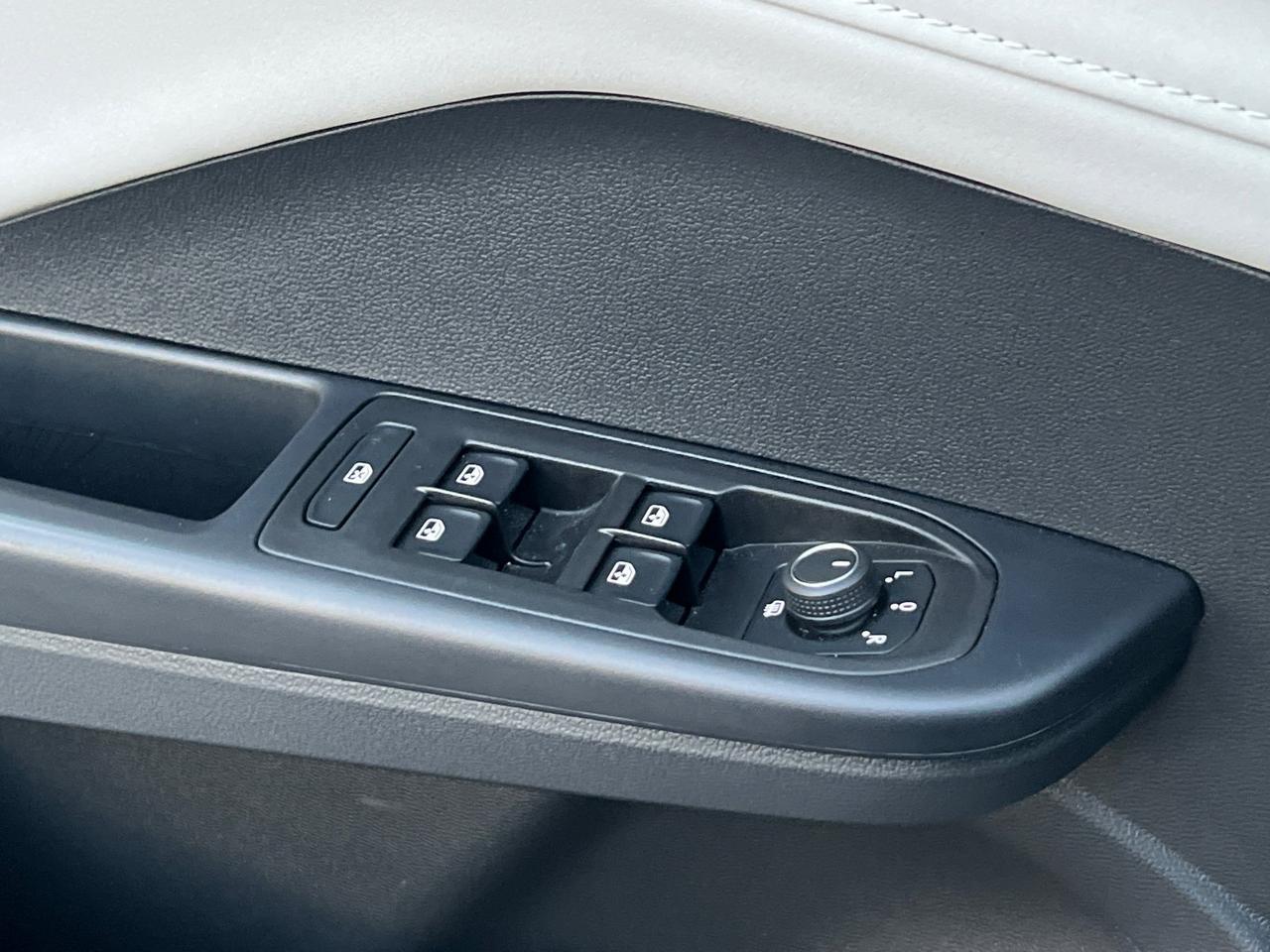 2025 Volkswagen Taos 1.5T SE Hagerstown MD