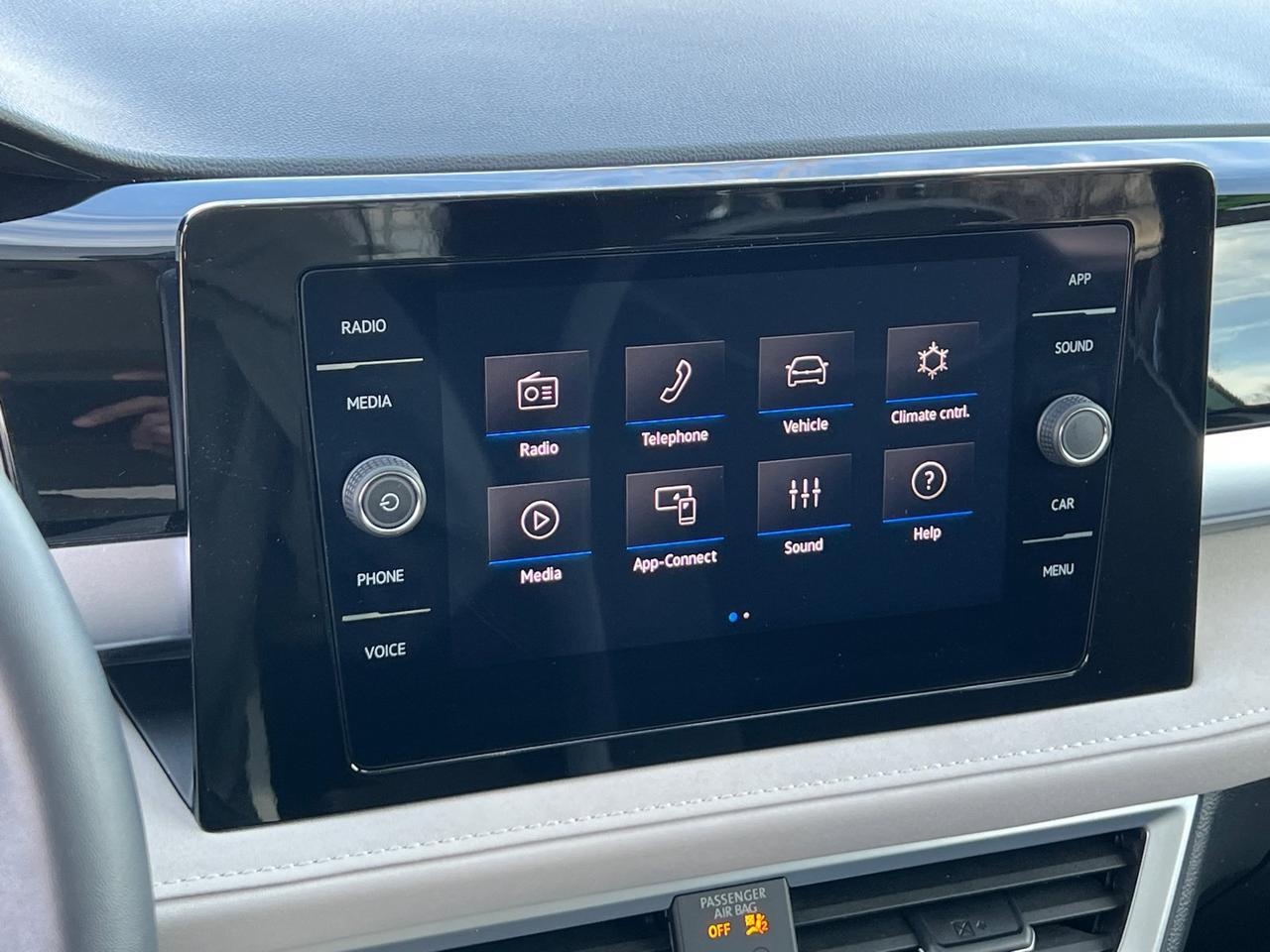 2025 Volkswagen Taos 1.5T SE Hagerstown MD