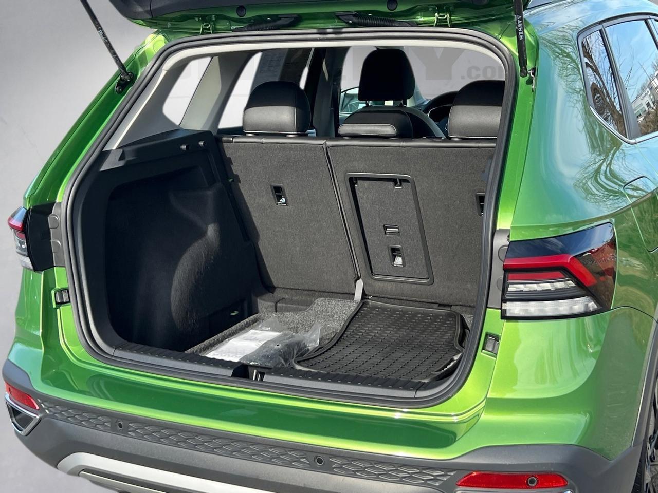 2025 Volkswagen Taos 1.5T SE Hagerstown MD