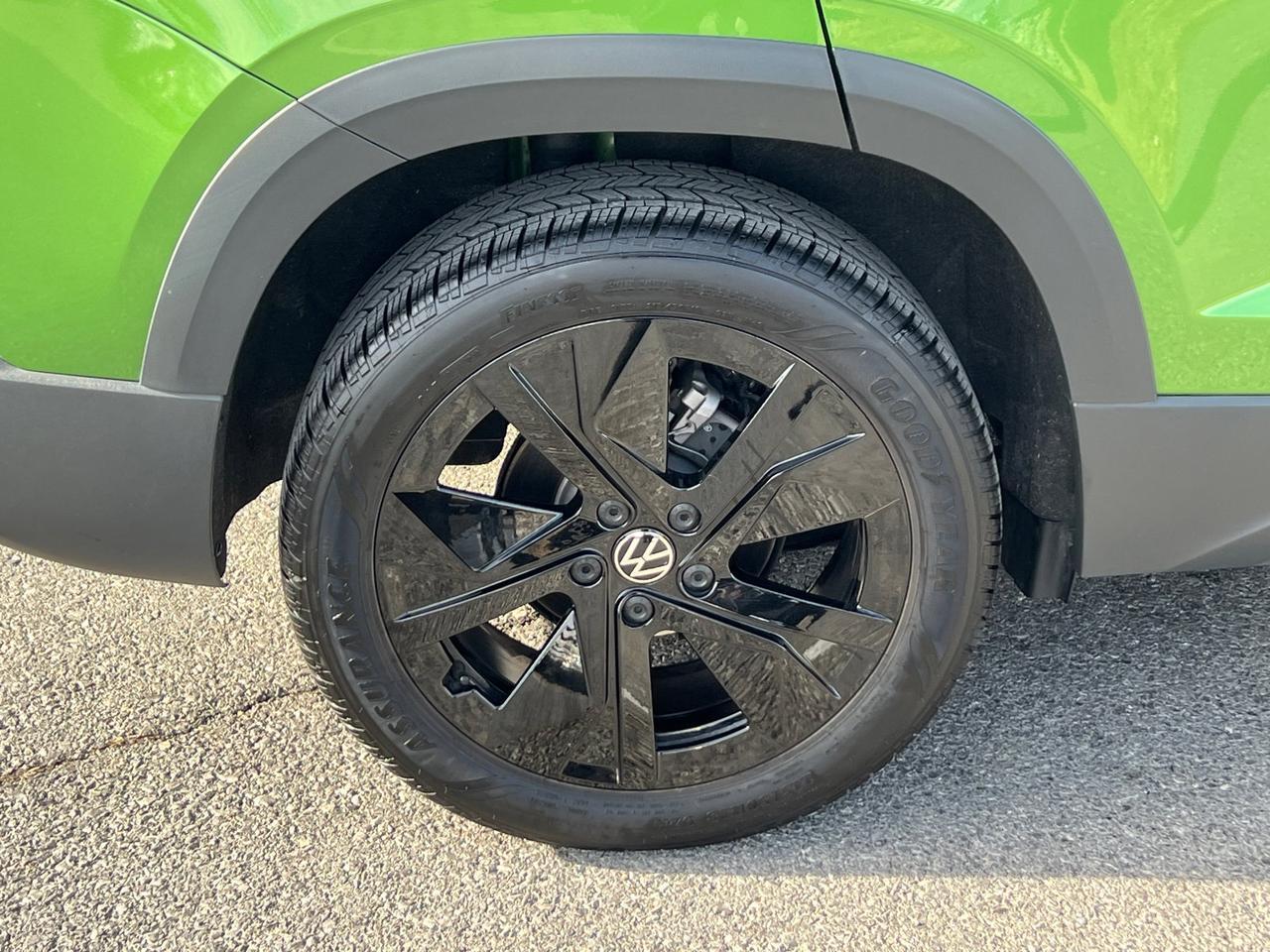 2025 Volkswagen Taos 1.5T SE Hagerstown MD