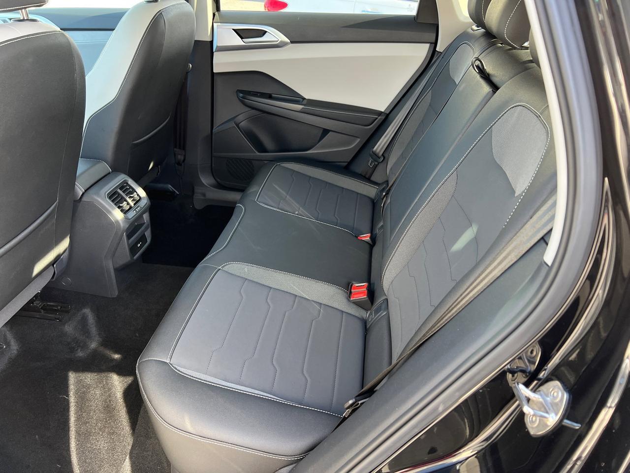 2025 Volkswagen Taos 1.5T SE Hagerstown MD