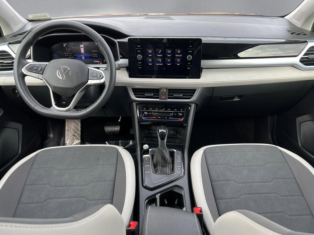 2025 Volkswagen Taos 1.5T SE Hagerstown MD