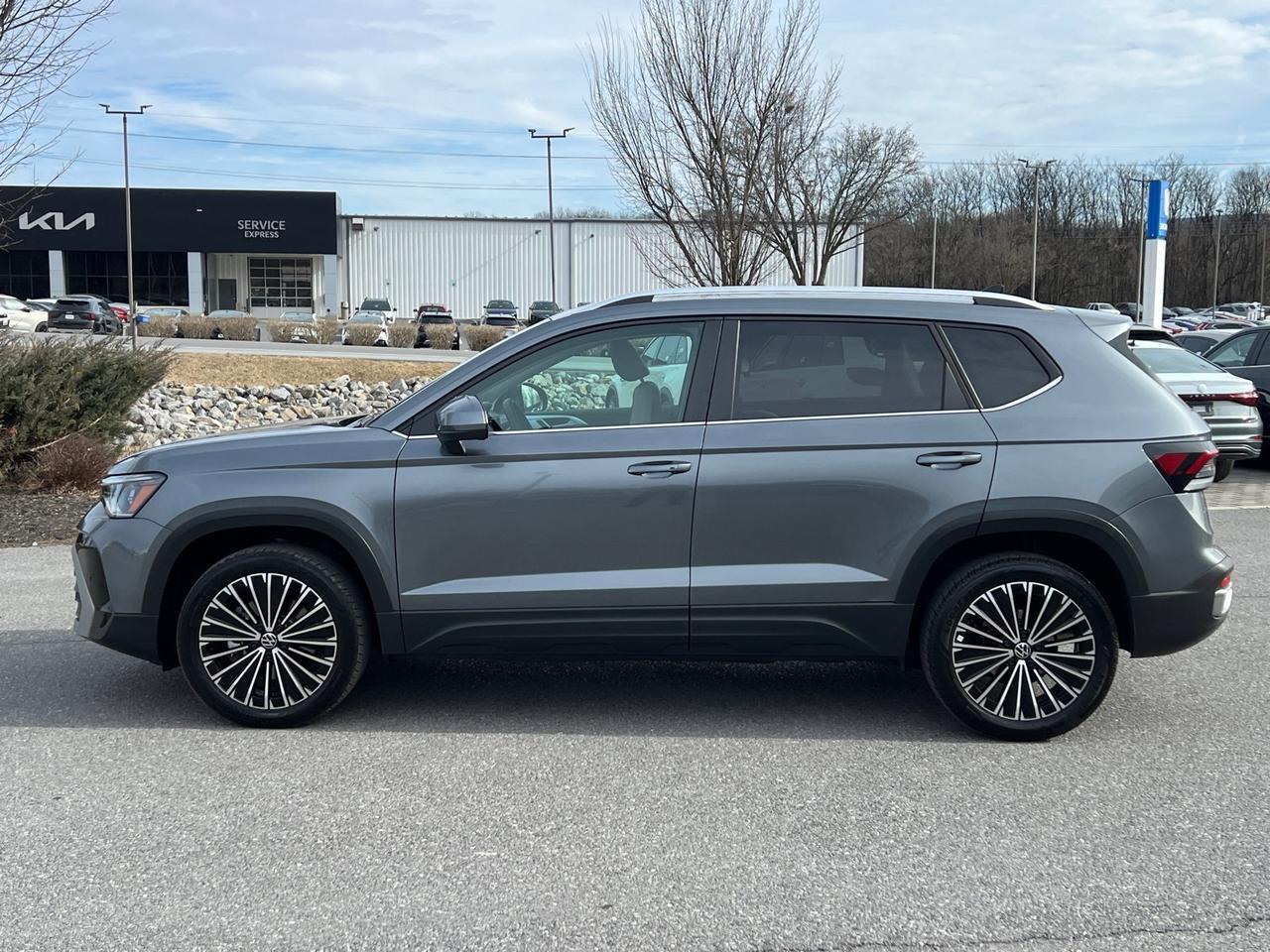 2025 Volkswagen Taos 1.5T SE Hagerstown MD