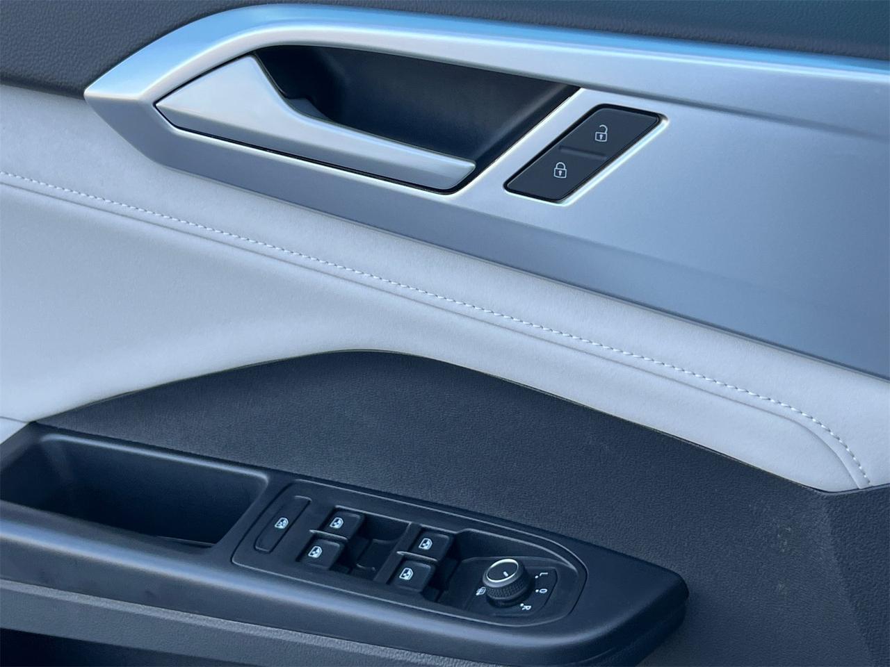 2025 Volkswagen Taos 1.5T SE Hagerstown MD