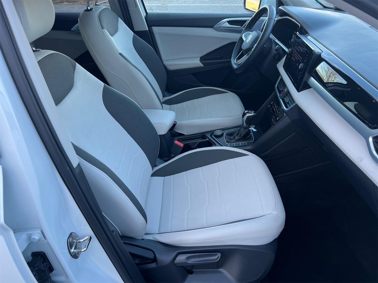 2025 Volkswagen Taos 1.5T SE Hagerstown MD