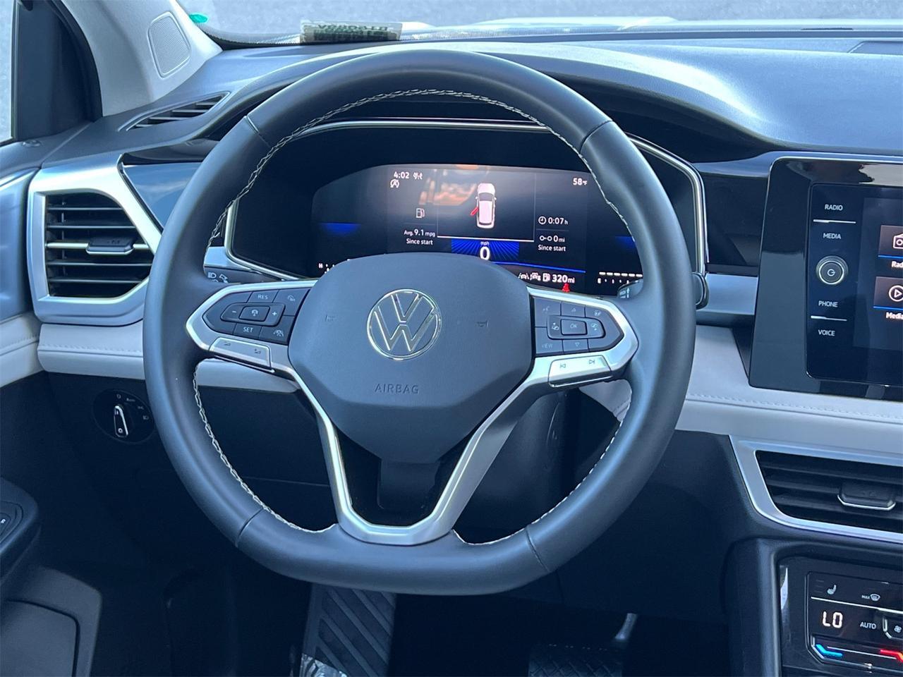 2025 Volkswagen Taos 1.5T SE Hagerstown MD