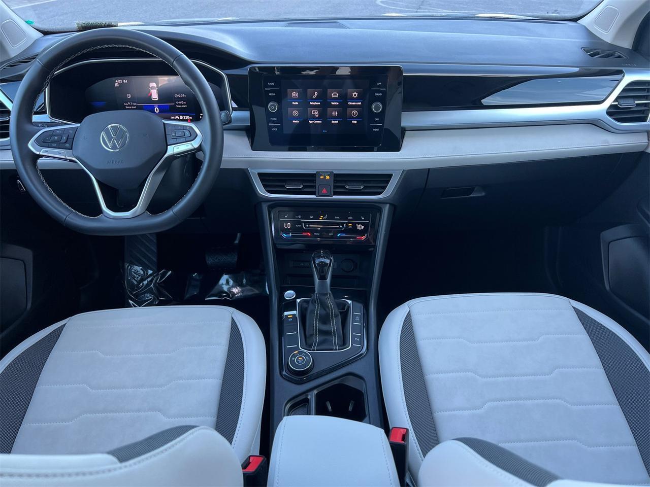 2025 Volkswagen Taos 1.5T SE Hagerstown MD