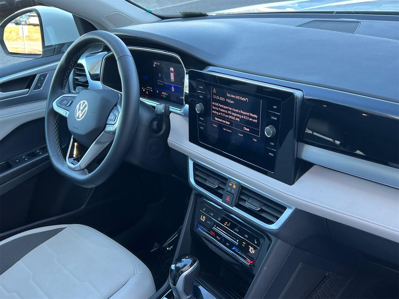 2025 Volkswagen Taos 1.5T SE Hagerstown MD