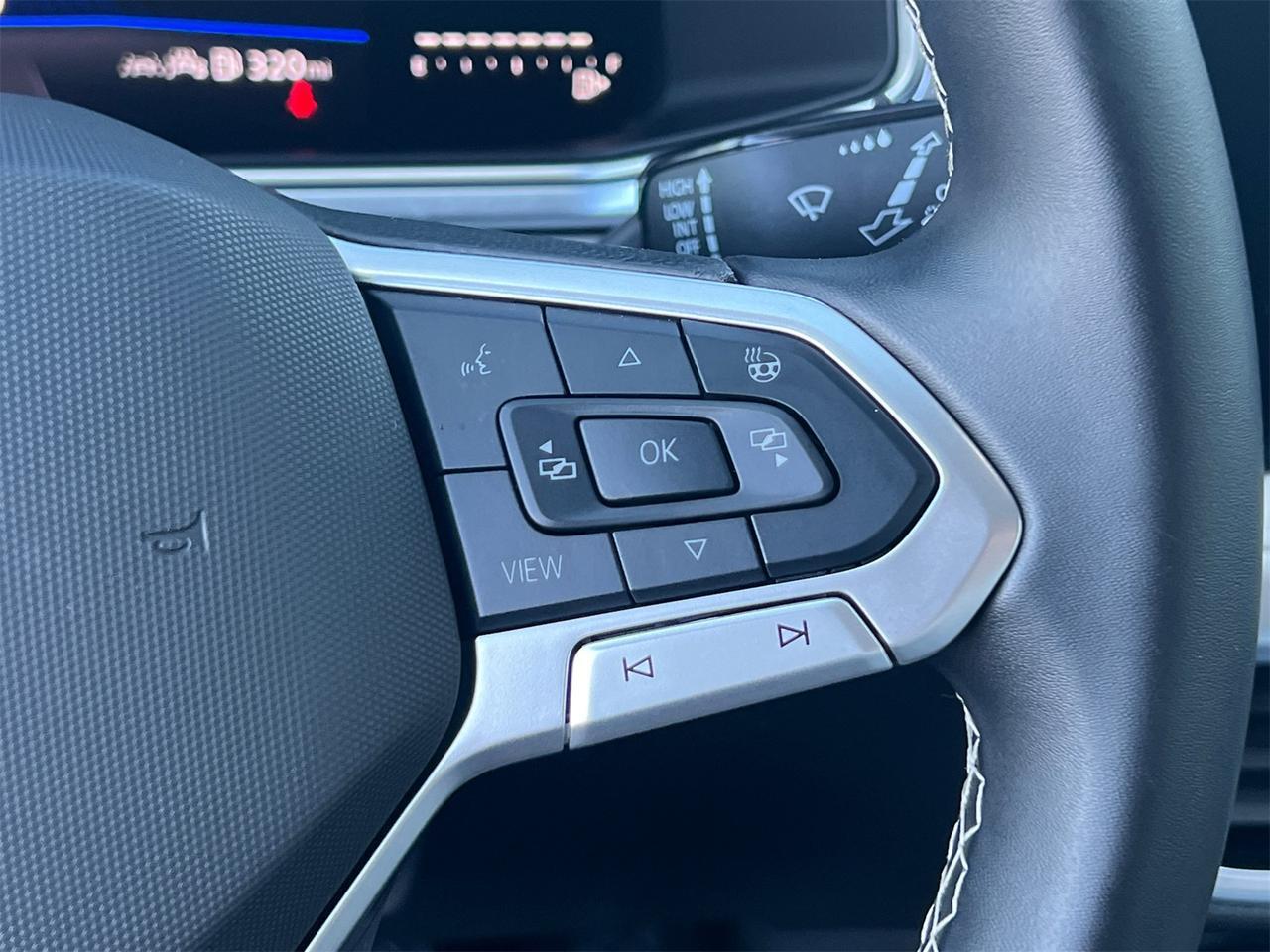 2025 Volkswagen Taos 1.5T SE Hagerstown MD