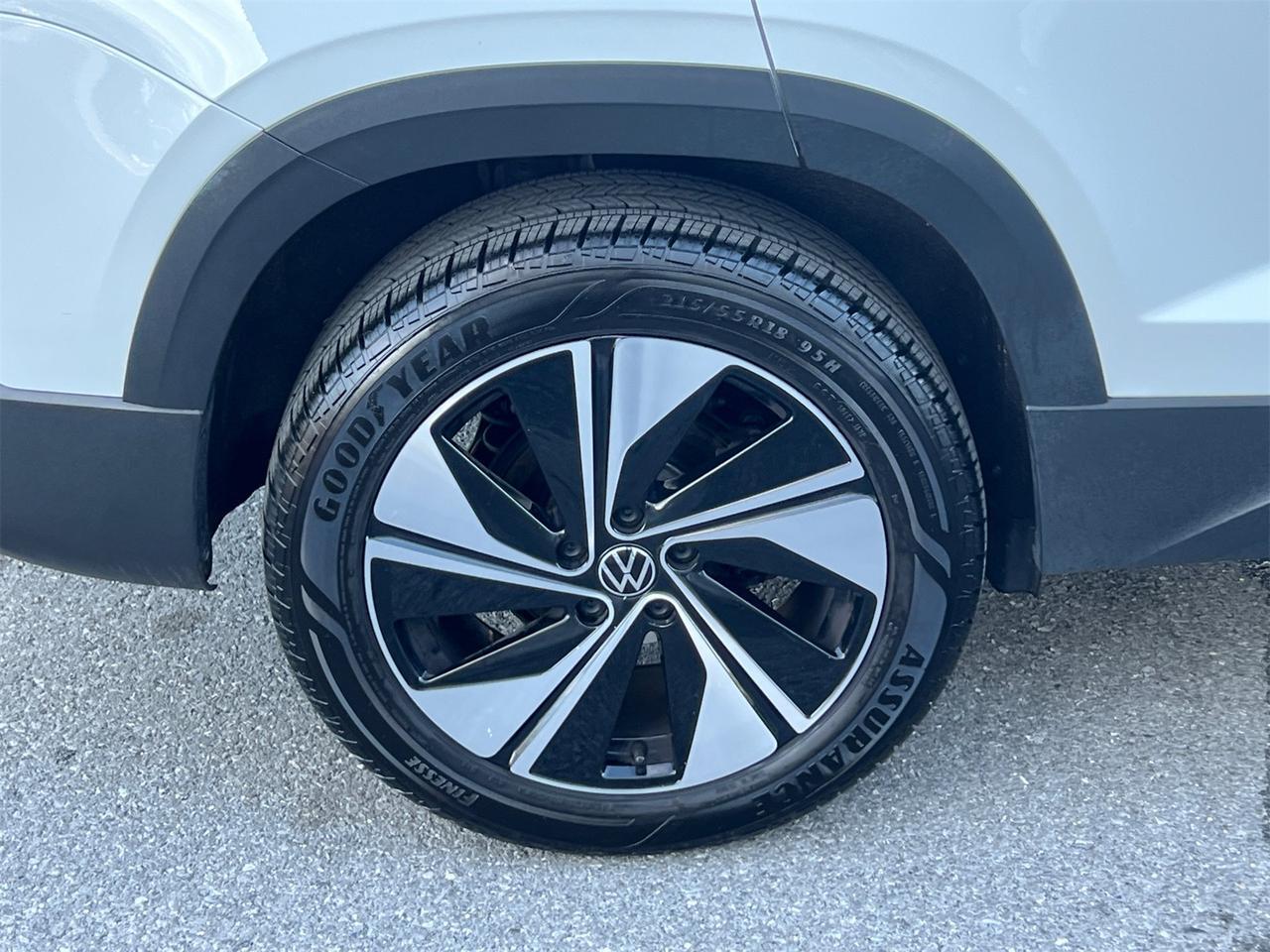 2025 Volkswagen Taos 1.5T SE Hagerstown MD