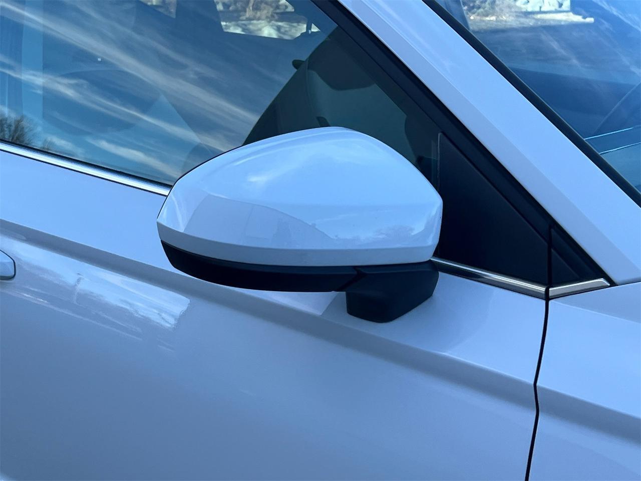 2025 Volkswagen Taos 1.5T SE Hagerstown MD