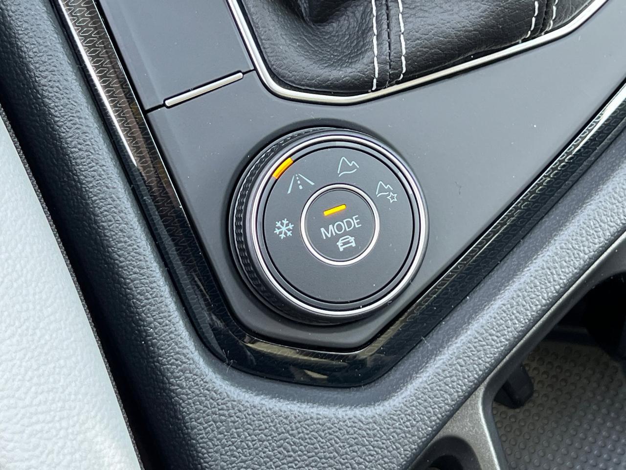 2025 Volkswagen Taos 1.5T SE Hagerstown MD