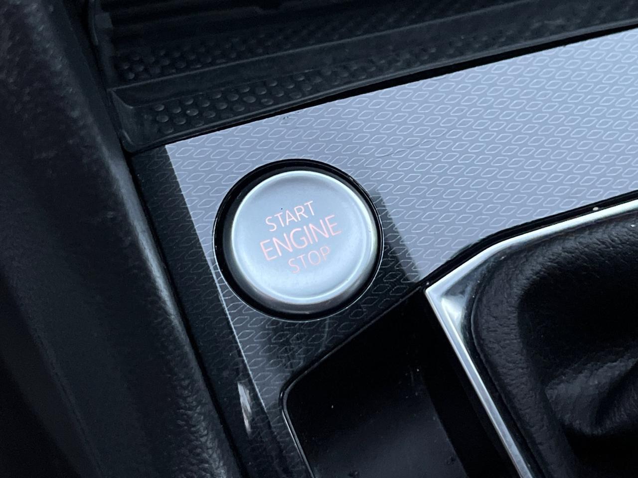 2025 Volkswagen Taos 1.5T SE Hagerstown MD