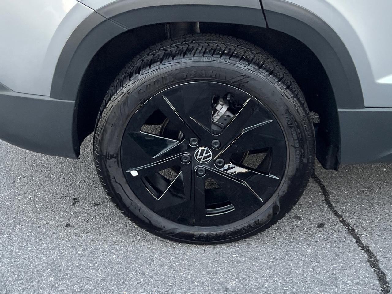 2025 Volkswagen Taos 1.5T SE Hagerstown MD