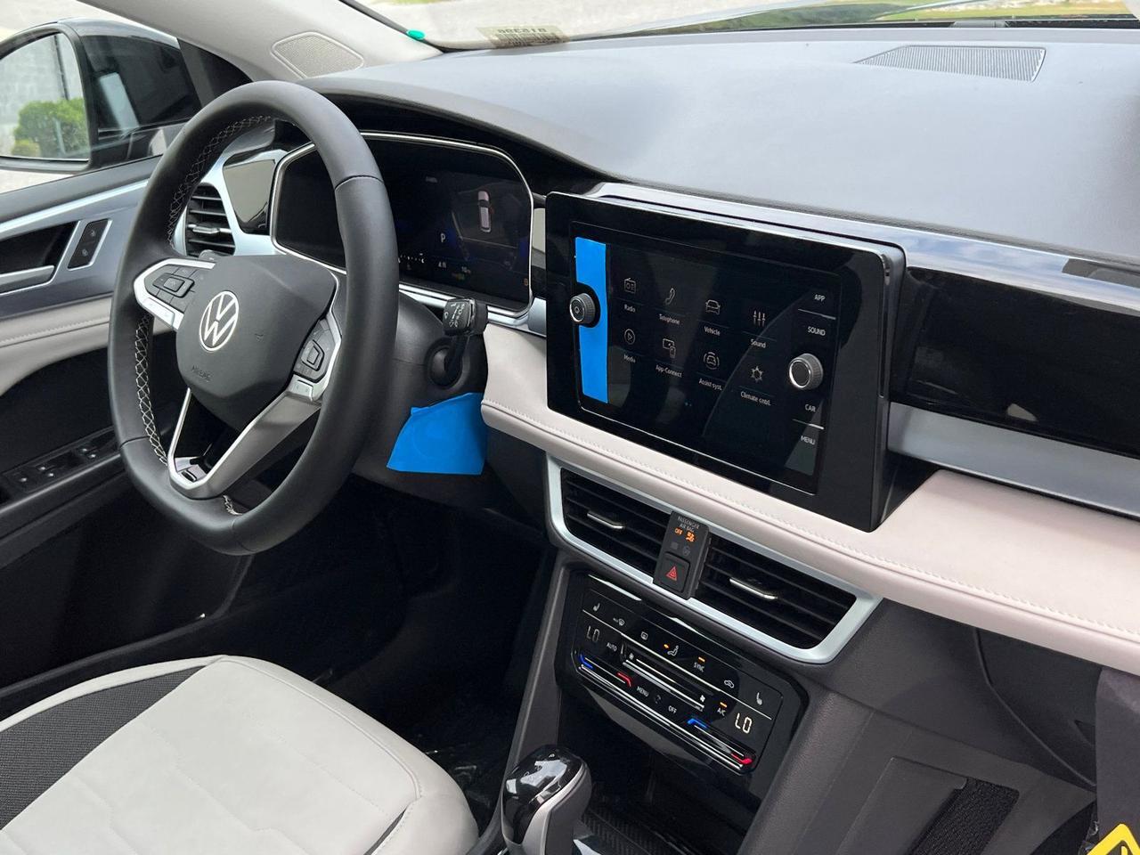 2025 Volkswagen Taos 1.5T SE Hagerstown MD