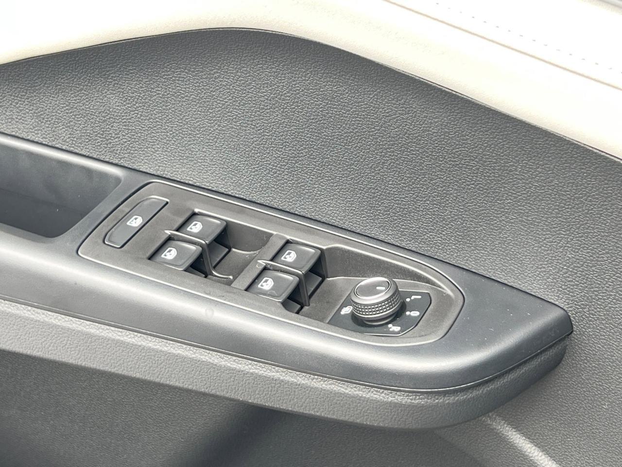 2025 Volkswagen Taos 1.5T SE Hagerstown MD