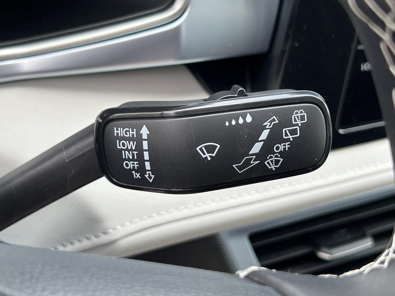 2025 Volkswagen Taos 1.5T SE Hagerstown MD