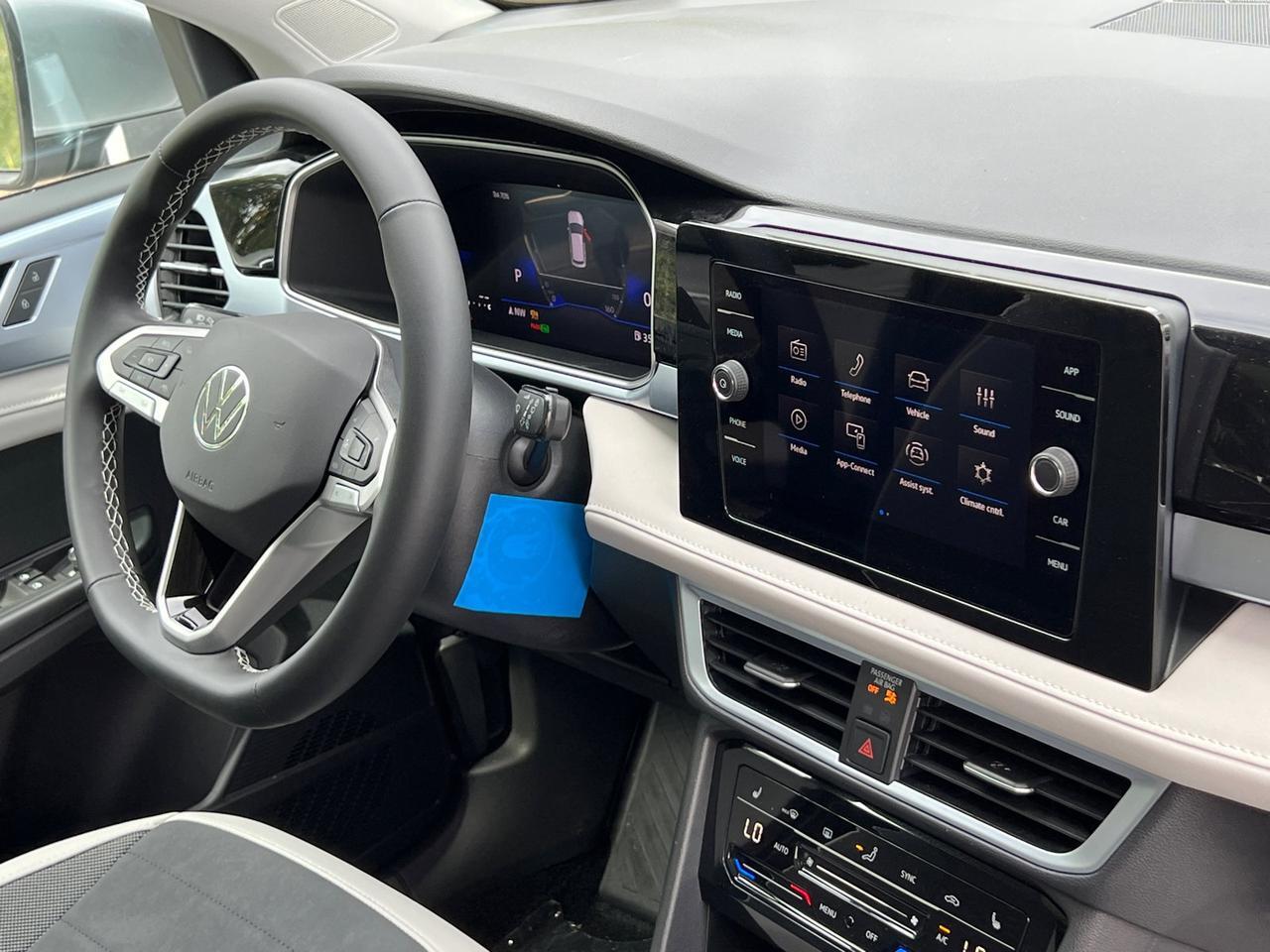 2025 Volkswagen Taos 1.5T SE Hagerstown MD