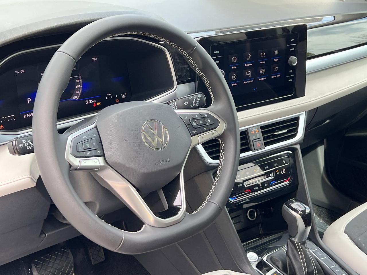 2025 Volkswagen Taos 1.5T SE Hagerstown MD