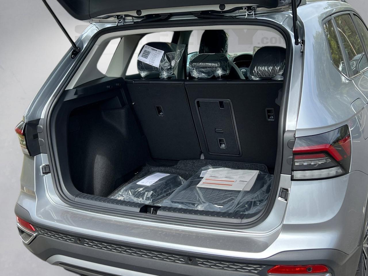 2025 Volkswagen Taos 1.5T SE Hagerstown MD