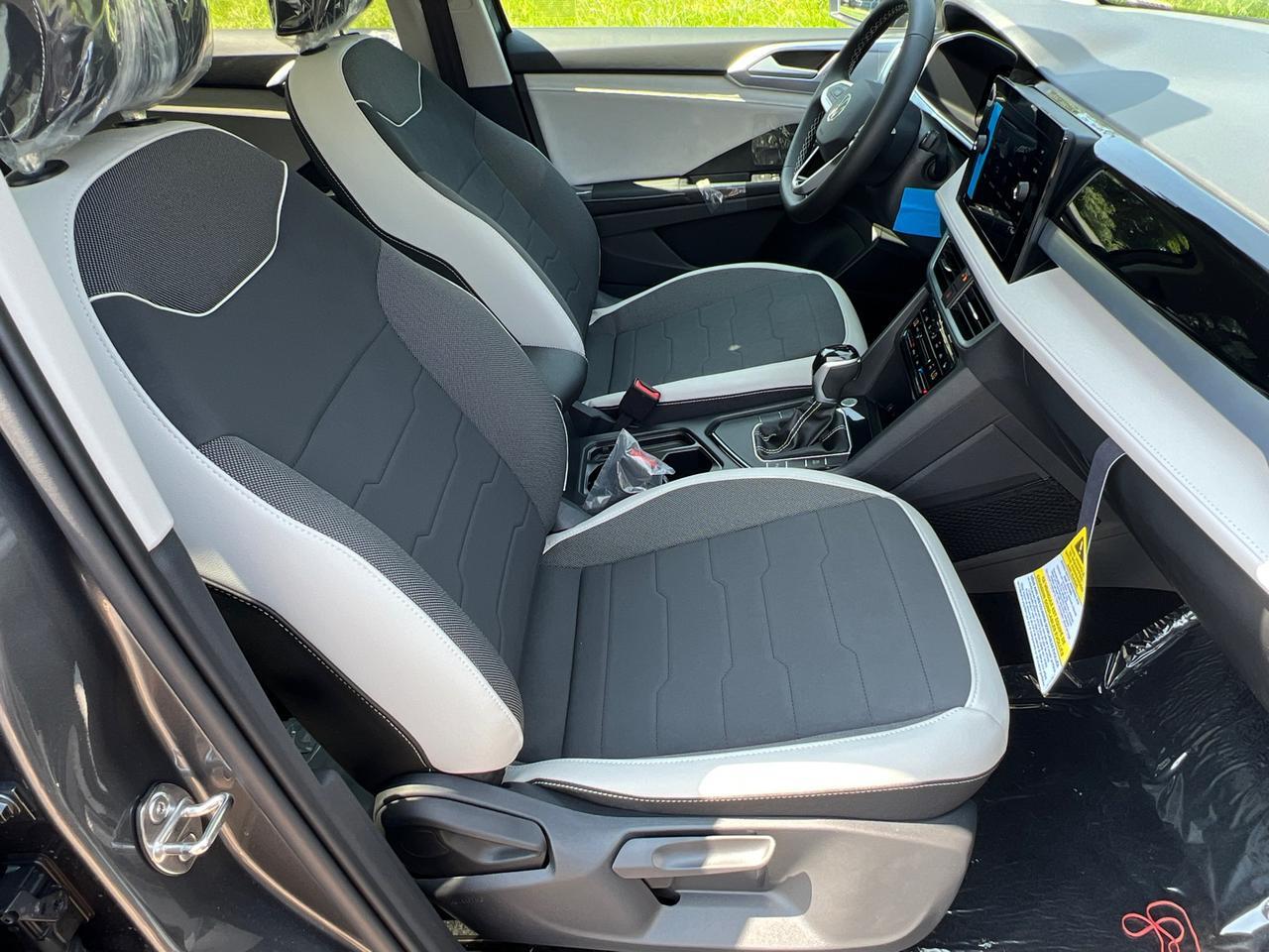 2025 Volkswagen Taos 1.5T SE Hagerstown MD