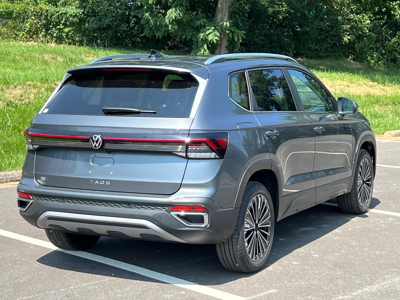 2025 Volkswagen Taos 1.5T SE Hagerstown MD