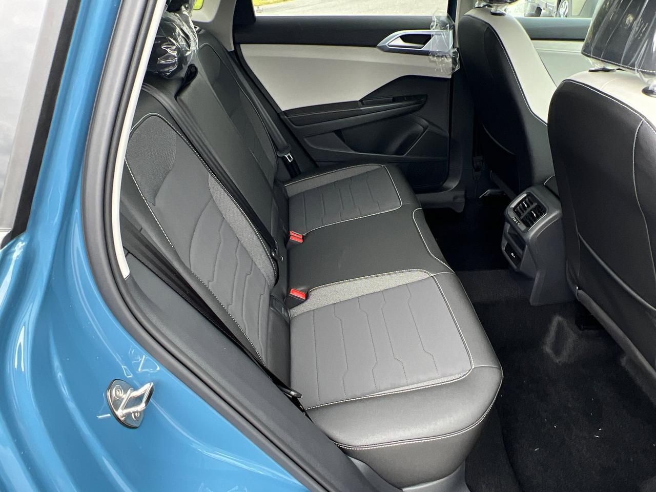 2025 Volkswagen Taos 1.5T SE Hagerstown MD