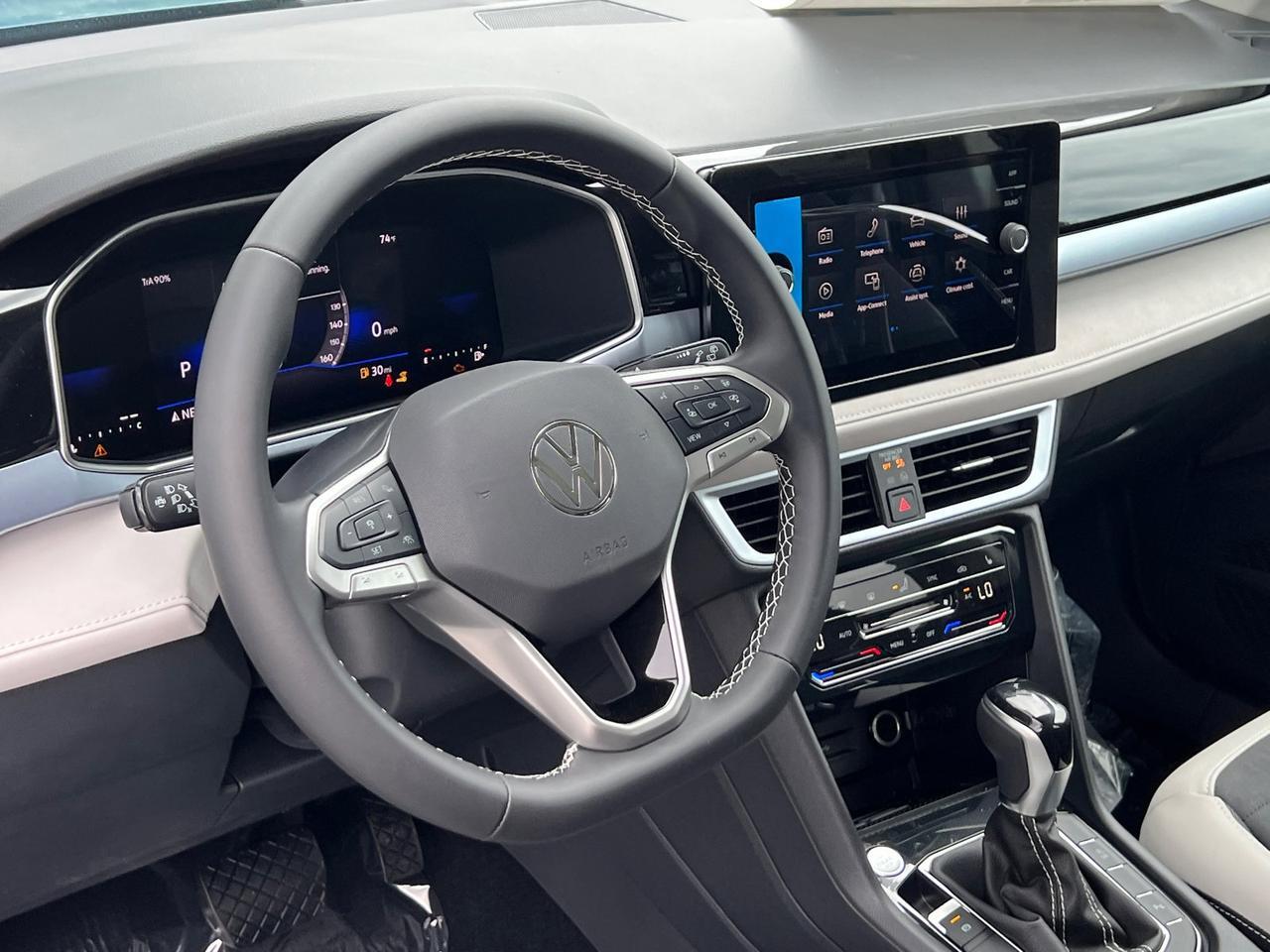 2025 Volkswagen Taos 1.5T SE Hagerstown MD