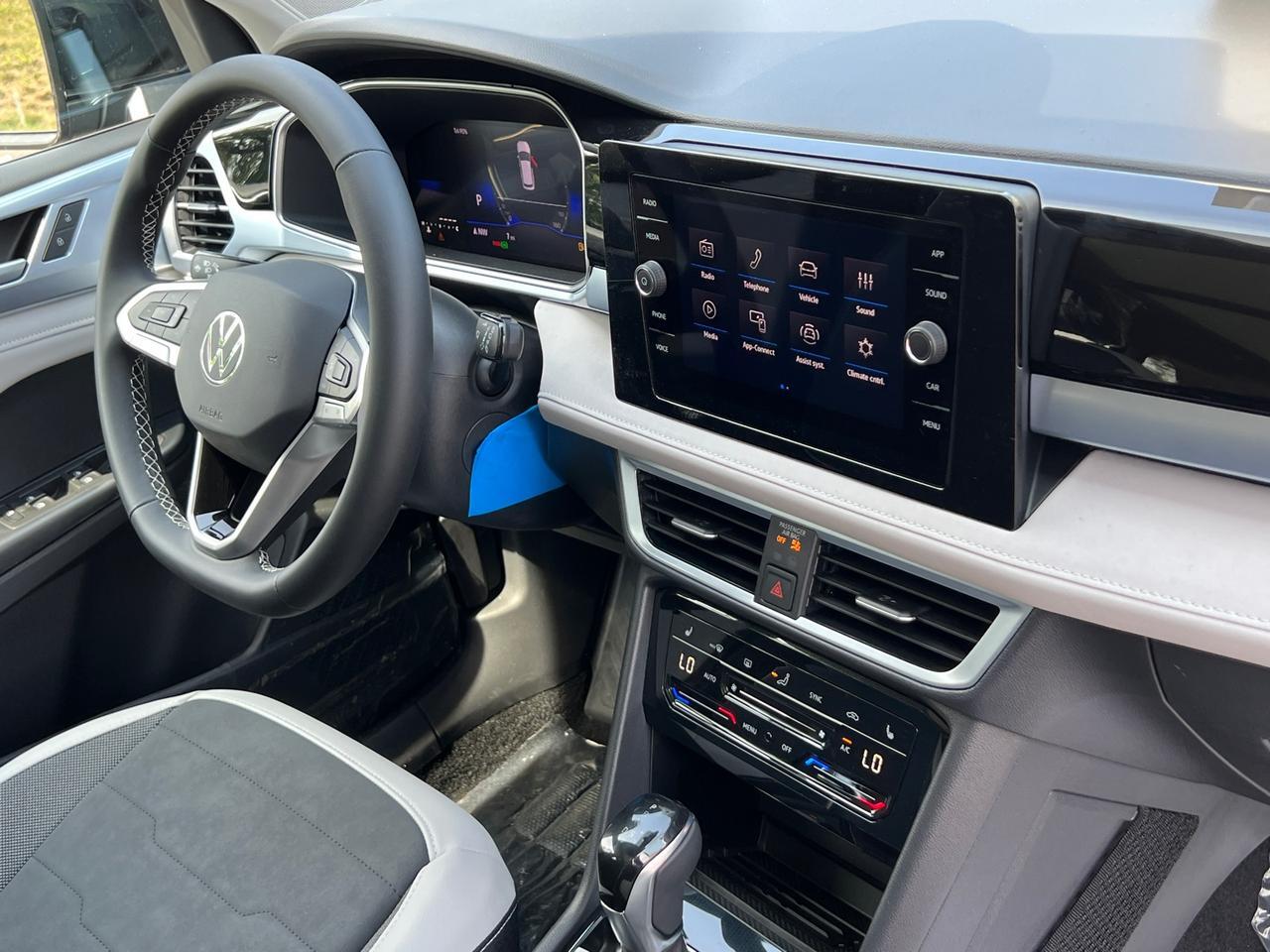 2025 Volkswagen Taos 1.5T SE Hagerstown MD