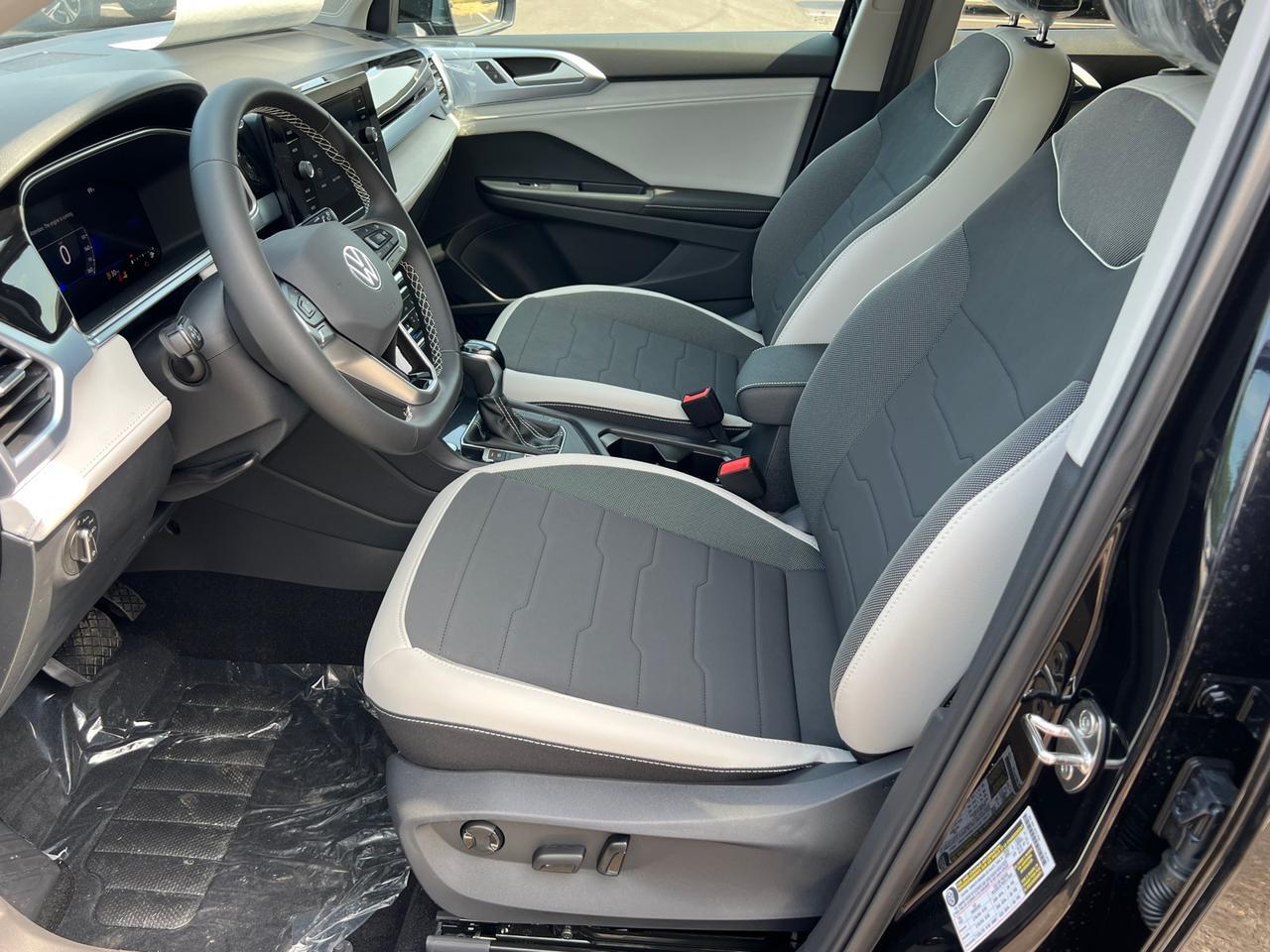 2025 Volkswagen Taos 1.5T SE Hagerstown MD