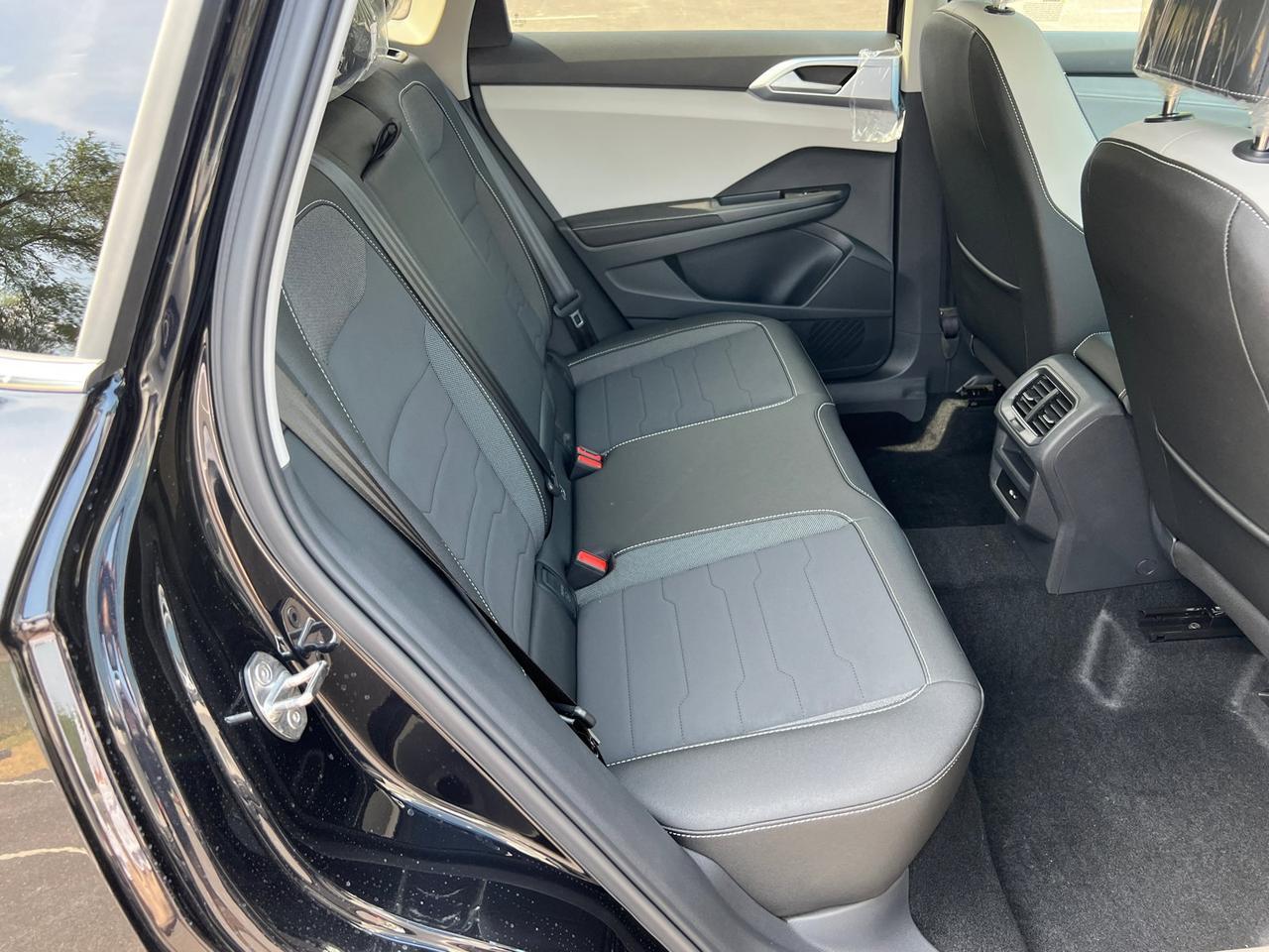 2025 Volkswagen Taos 1.5T SE Hagerstown MD