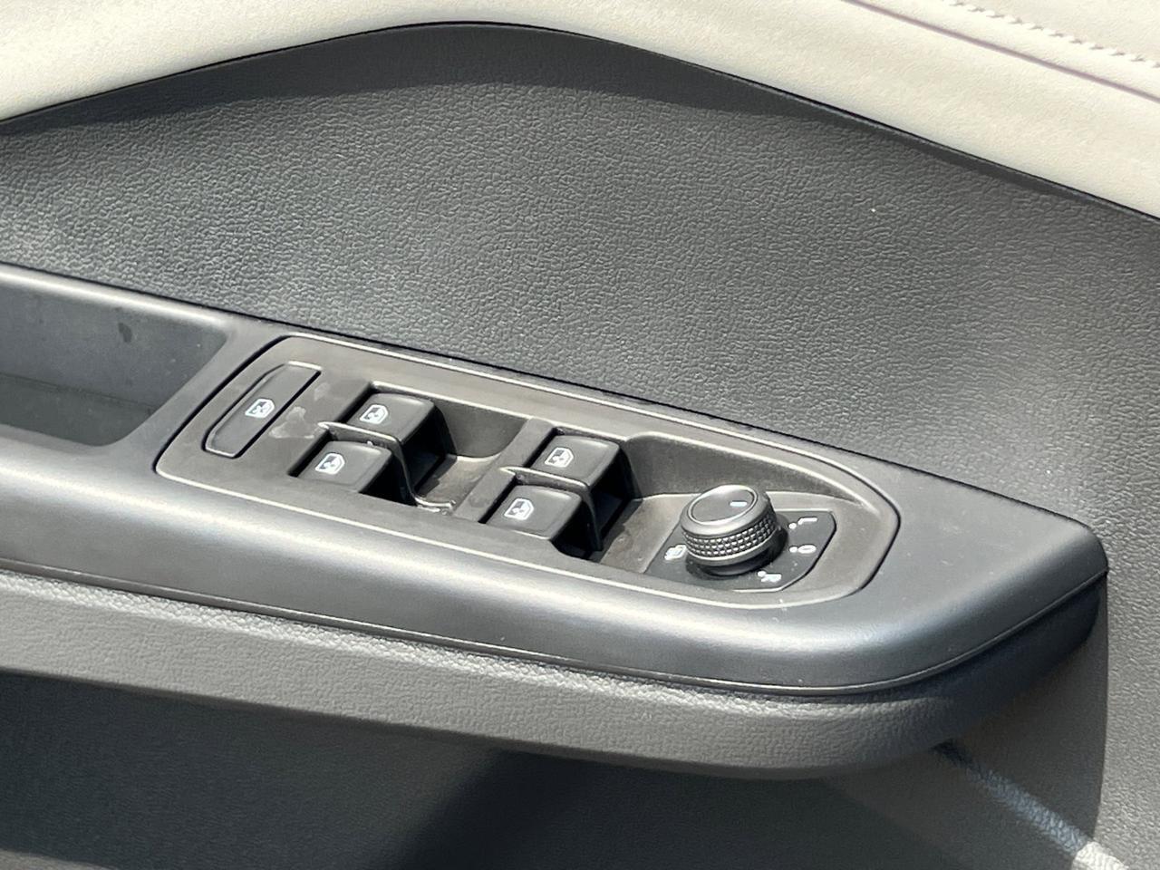 2025 Volkswagen Taos 1.5T SE Hagerstown MD