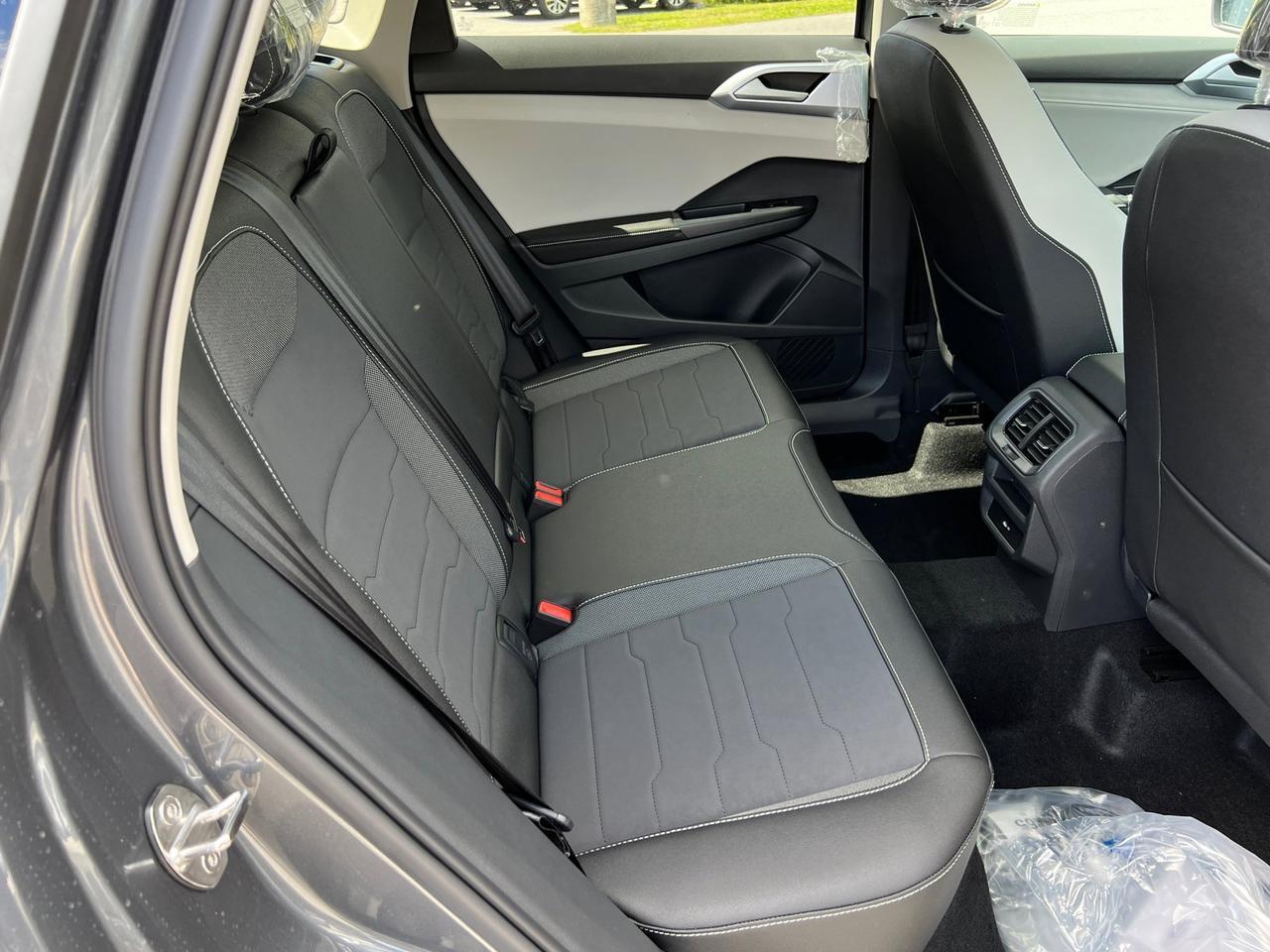 2025 Volkswagen Taos 1.5T SE Hagerstown MD