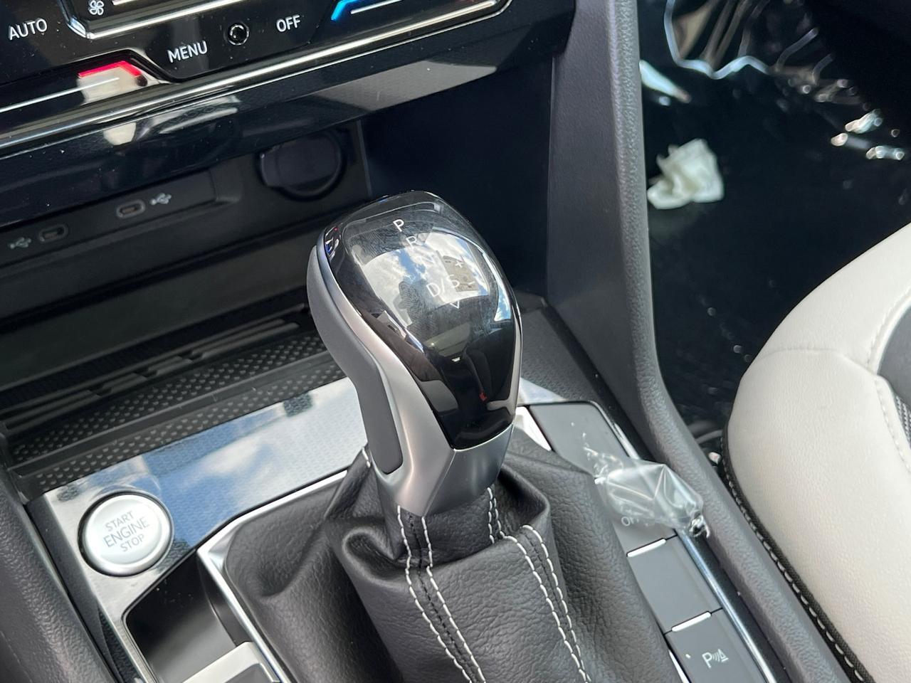 2025 Volkswagen Taos 1.5T SE Hagerstown MD