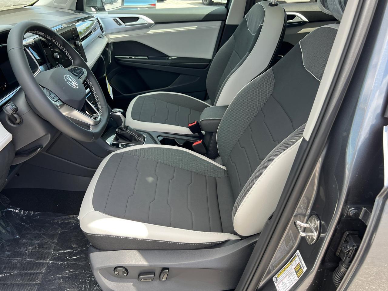 2025 Volkswagen Taos 1.5T SE Hagerstown MD