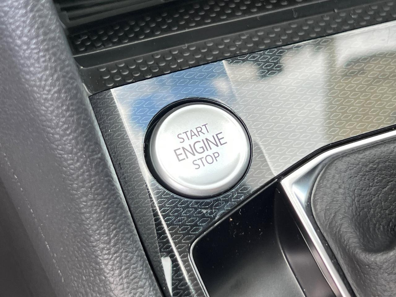 2025 Volkswagen Taos 1.5T SE Hagerstown MD