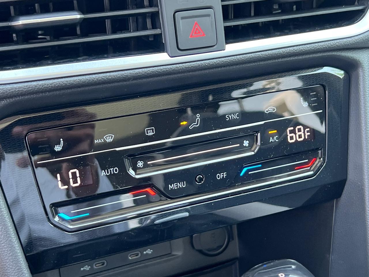 2025 Volkswagen Taos 1.5T SE Hagerstown MD