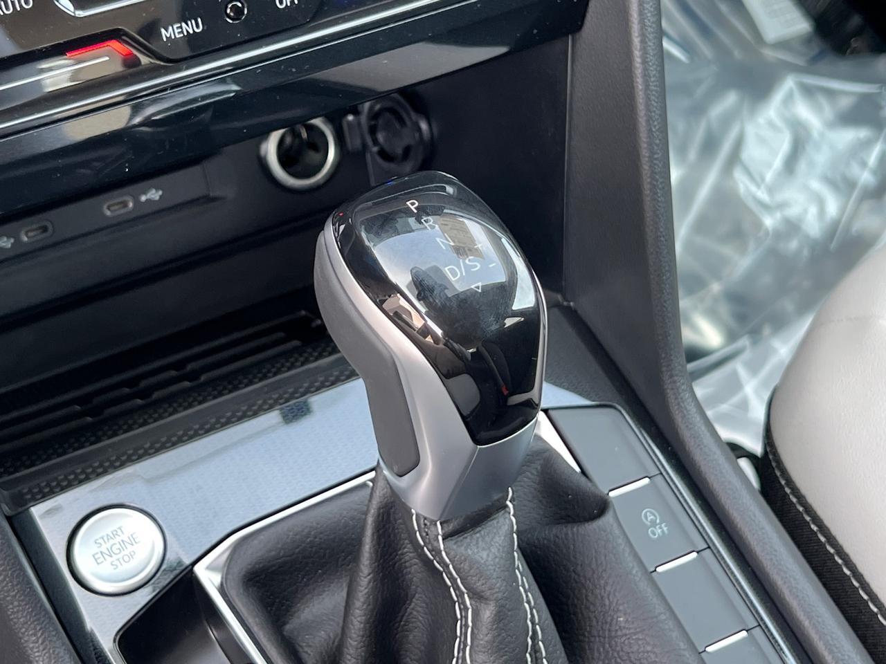 2025 Volkswagen Taos 1.5T SE Hagerstown MD