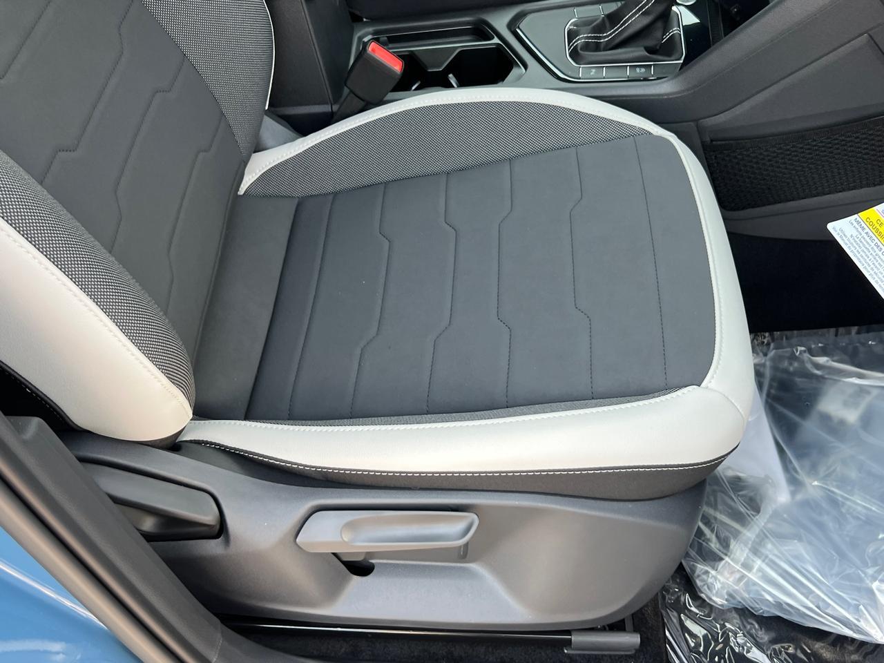2025 Volkswagen Taos 1.5T SE Hagerstown MD