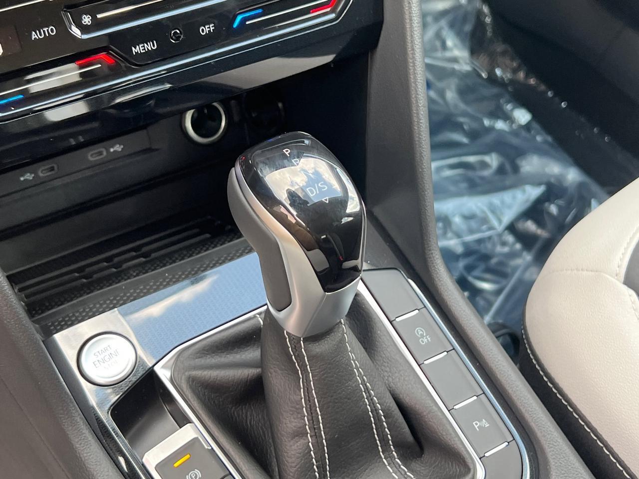 2025 Volkswagen Taos 1.5T SE Hagerstown MD